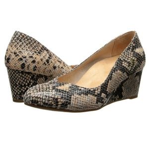 Vionic Womens Antonia Mid Wedge SZ 7 NEW
